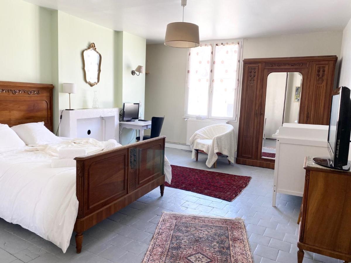 La Maison Des Remparts - Gite 3 Etoiles Pour 8 Pers A Лош Екстер'єр фото